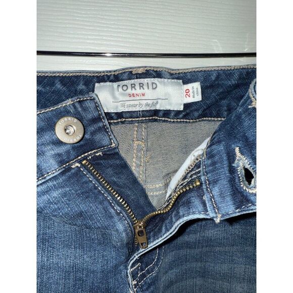 Torrid High Rise Jean Shorts Size 20 - Picture 4 of 10